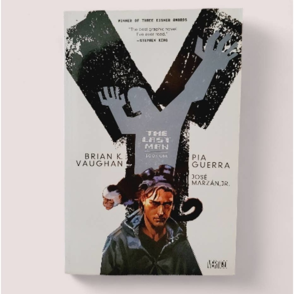 New-Y:The Last Man Graphic Novel Vol 1 Brain K Vaughan Winner of 3 Eisner Awards